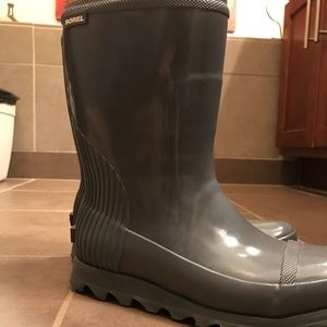 Sorel rain boots